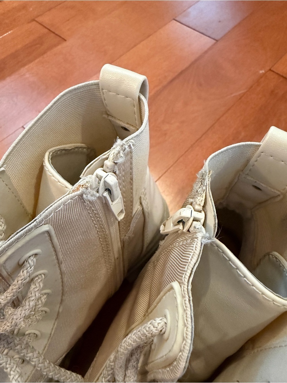 ALDO Cream Chunky Lace Up Combat Boots Size 7.5 - Picture 6 of 11